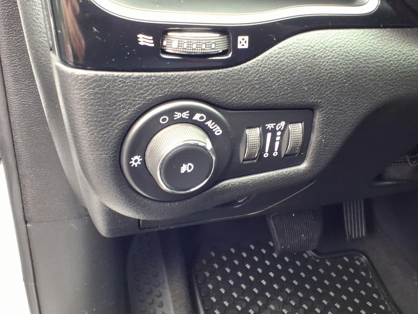 2019 Jeep Cherokee Altitude