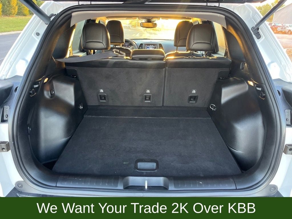 2022 Jeep Cherokee Latitude Lux