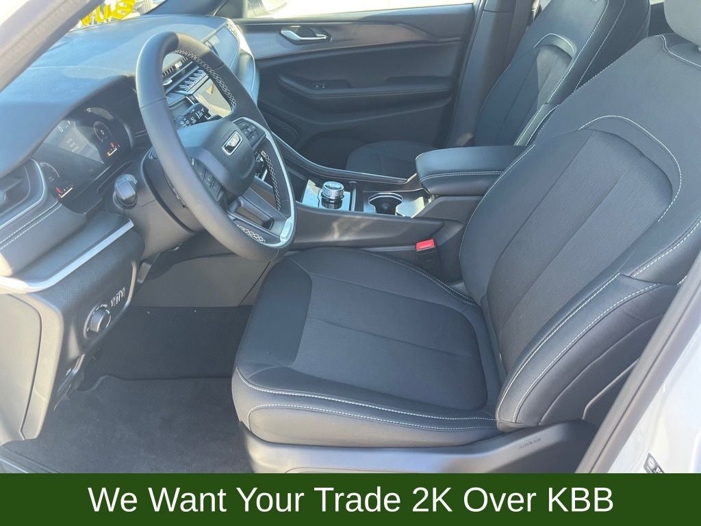 2025 Jeep Grand Cherokee Laredo X