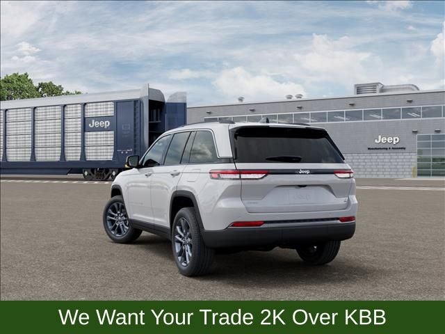 2026 Jeep Grand Cherokee Base