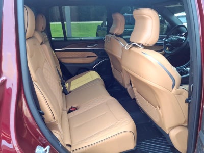 2025 Jeep Grand Cherokee Summit