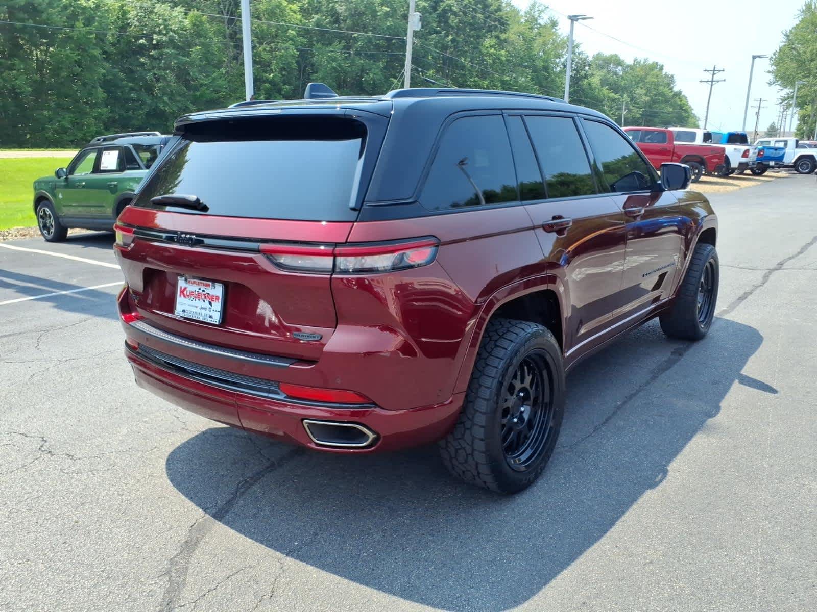 2025 Jeep Grand Cherokee Summit
