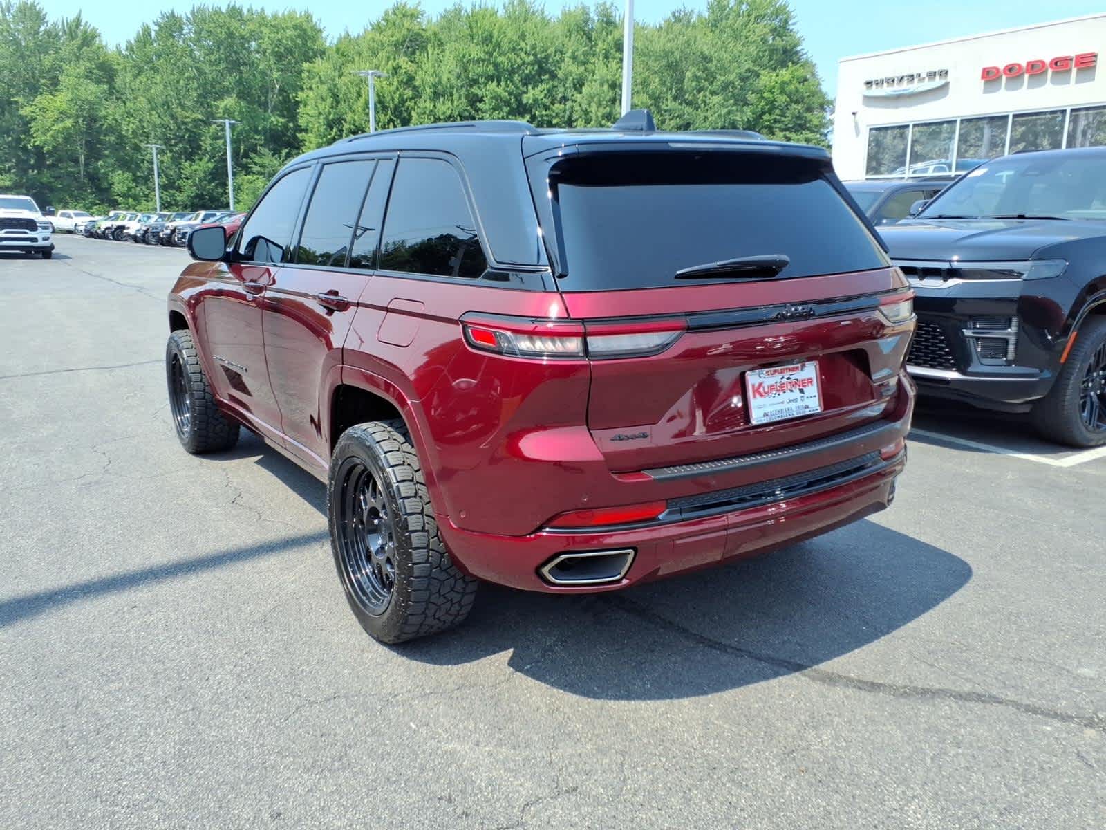 2025 Jeep Grand Cherokee Summit