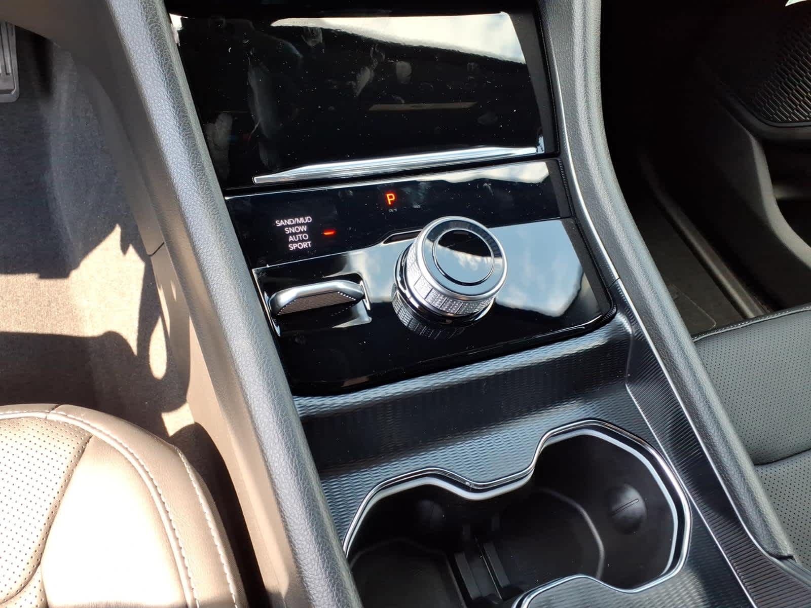 2027 Jeep Grand Cherokee L Limited Reserve
