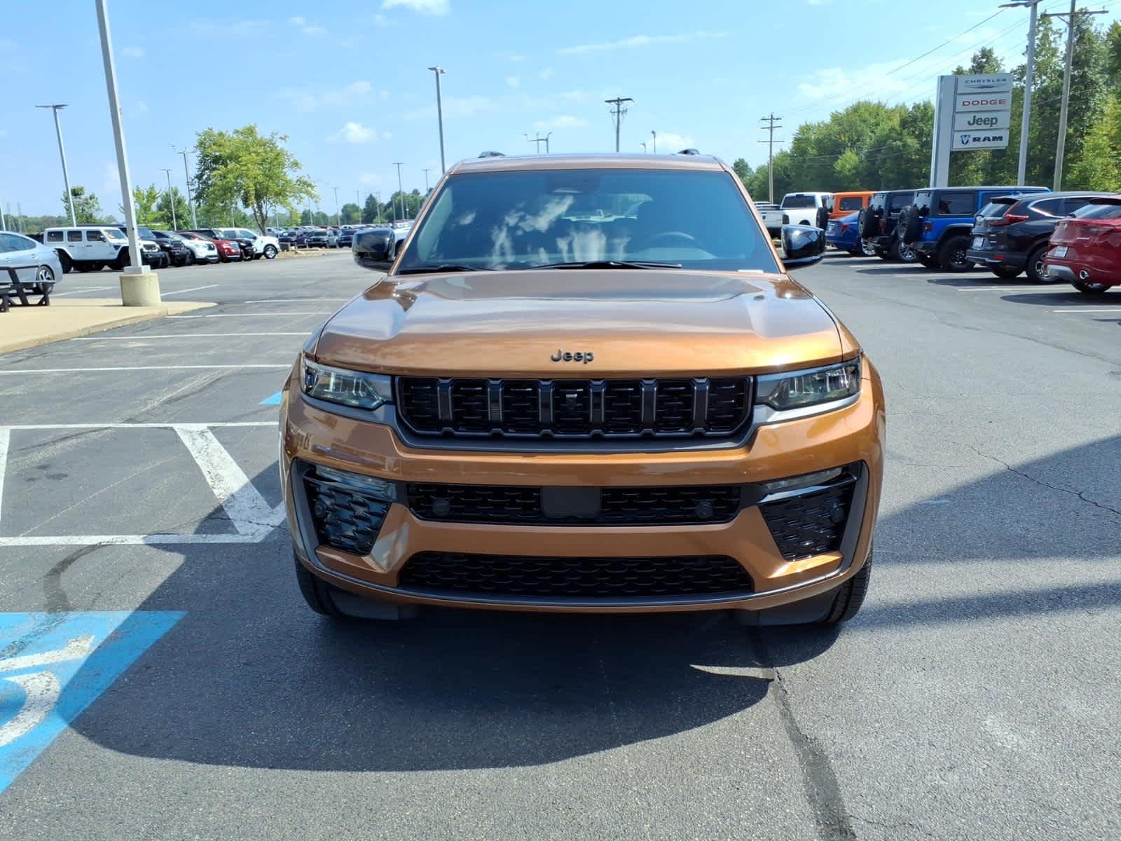 2027 Jeep Grand Cherokee L Limited Reserve