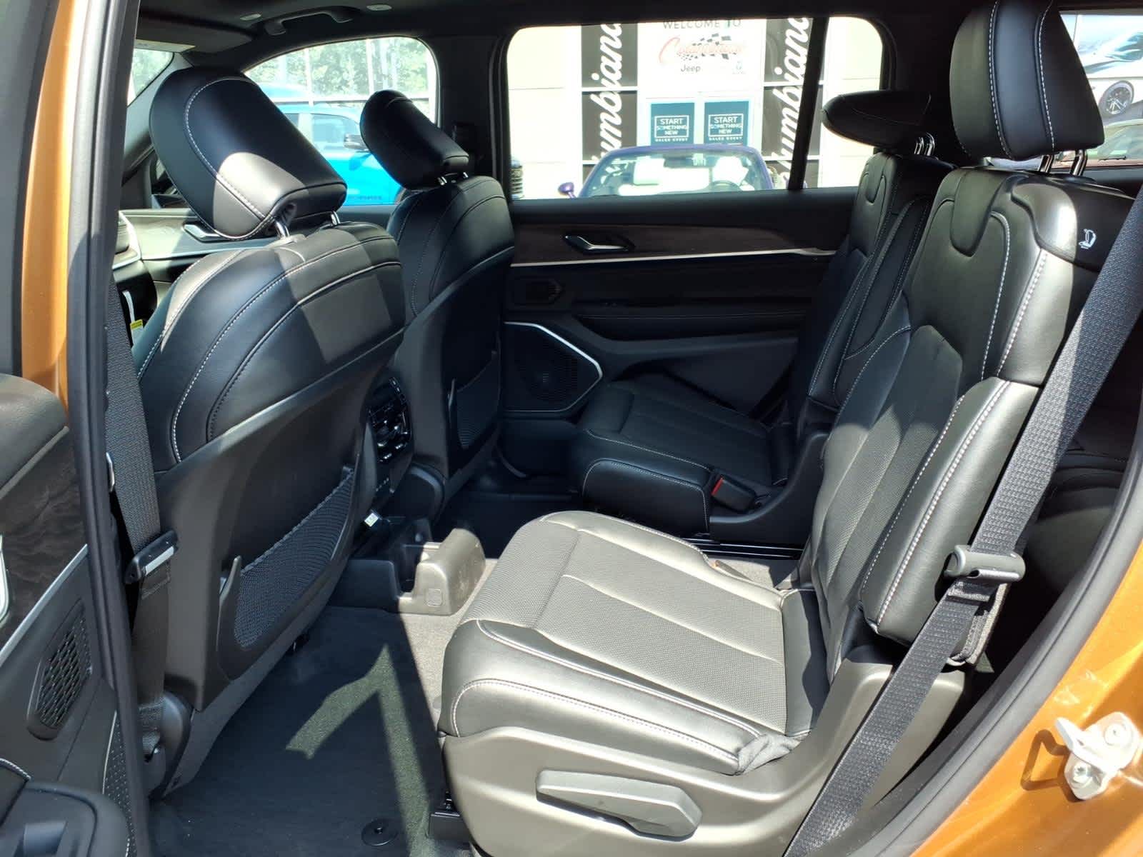 2027 Jeep Grand Cherokee L Limited Reserve