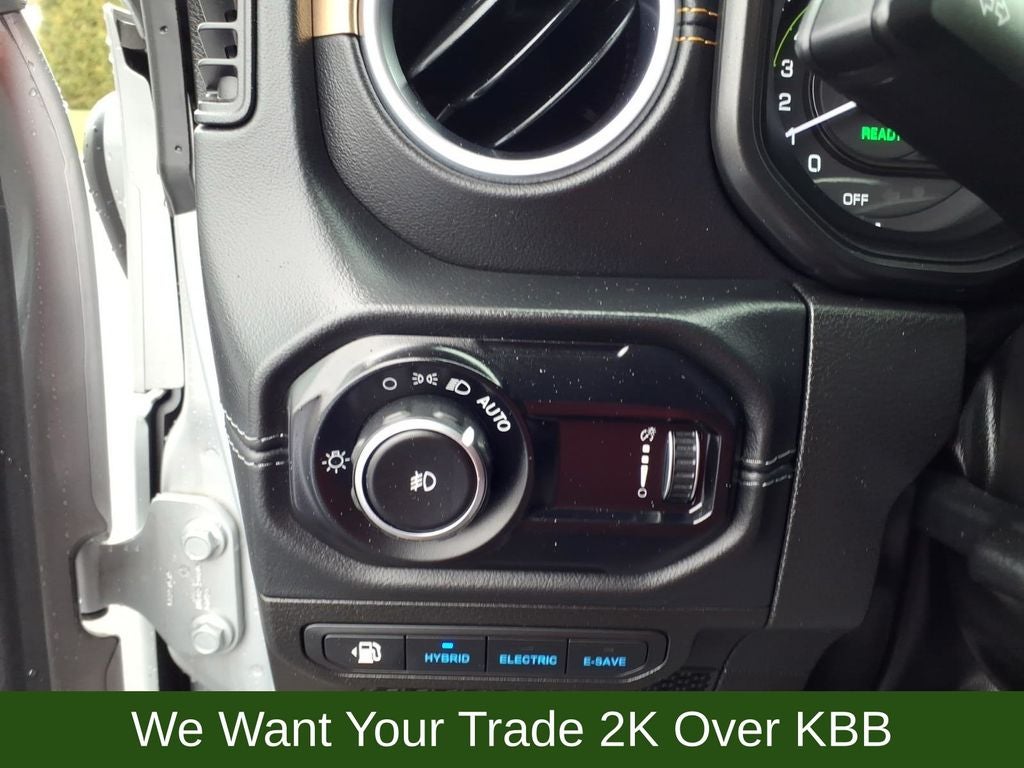 2024 Jeep Wrangler Sahara 4xe