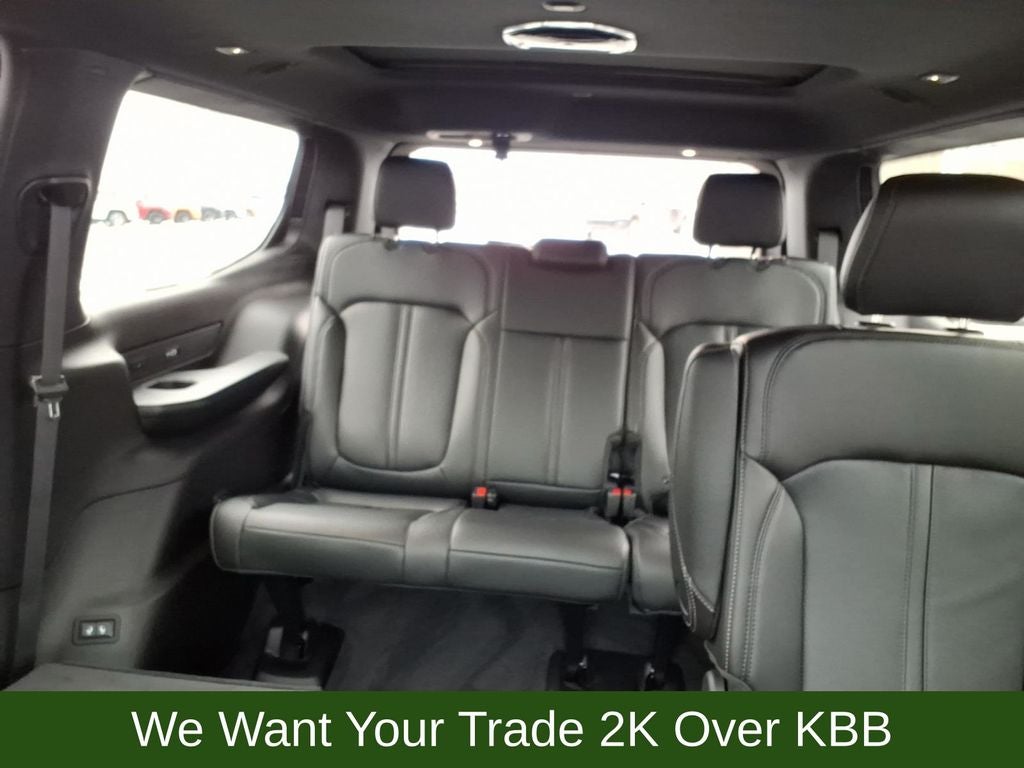 2026 Jeep Grand Wagoneer Base