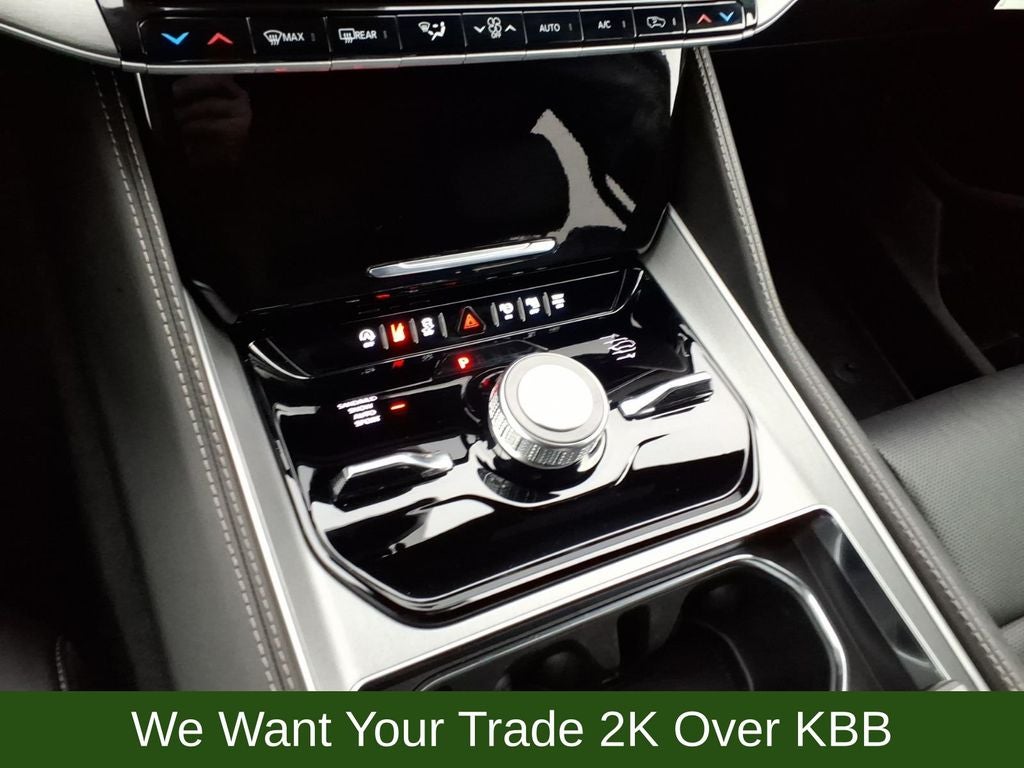 2026 Jeep Grand Wagoneer Base