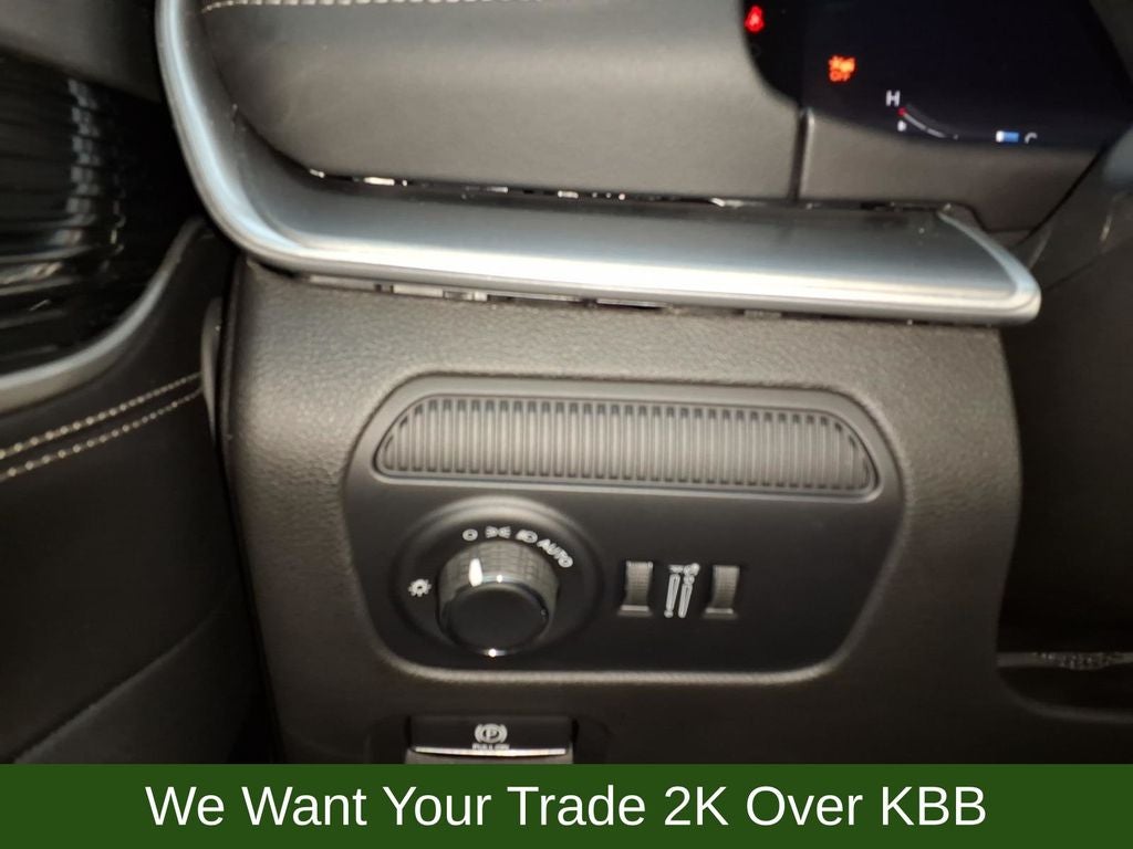 2026 Jeep Grand Wagoneer Base