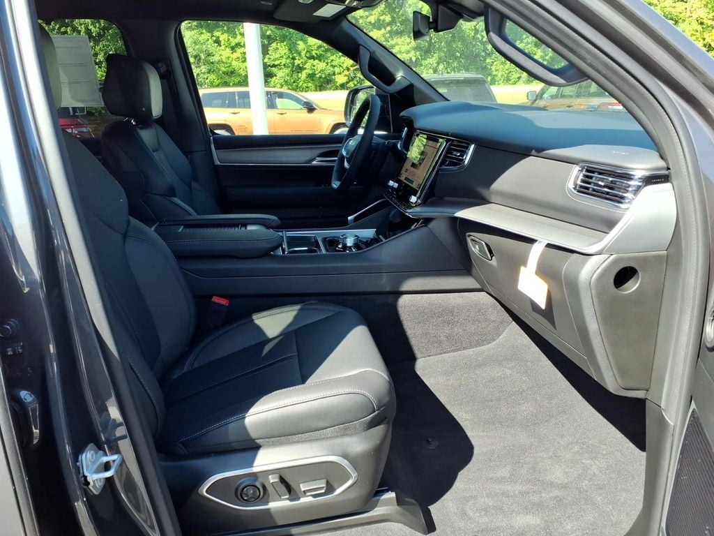 2026 Jeep Grand Wagoneer Limited Reserve