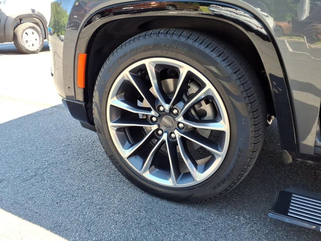 2023 Jeep Wagoneer Series III