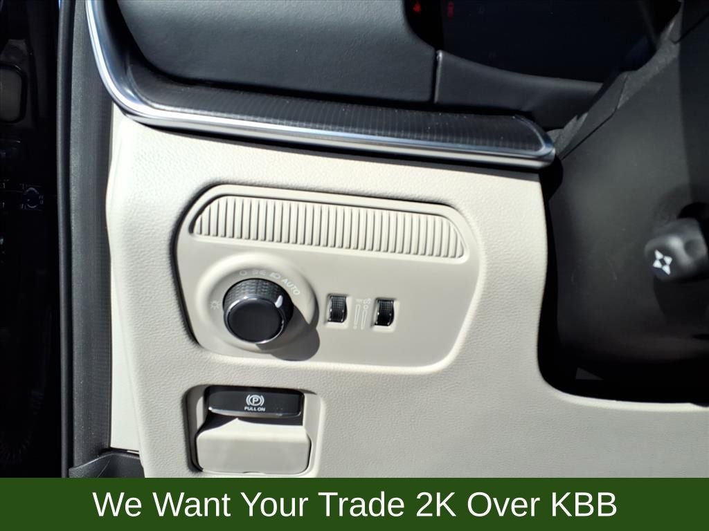 2026 Jeep Grand Wagoneer Base