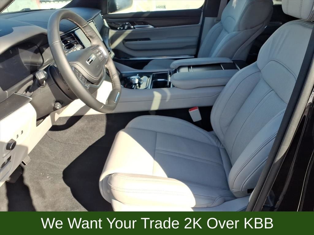 2026 Jeep Grand Wagoneer Base