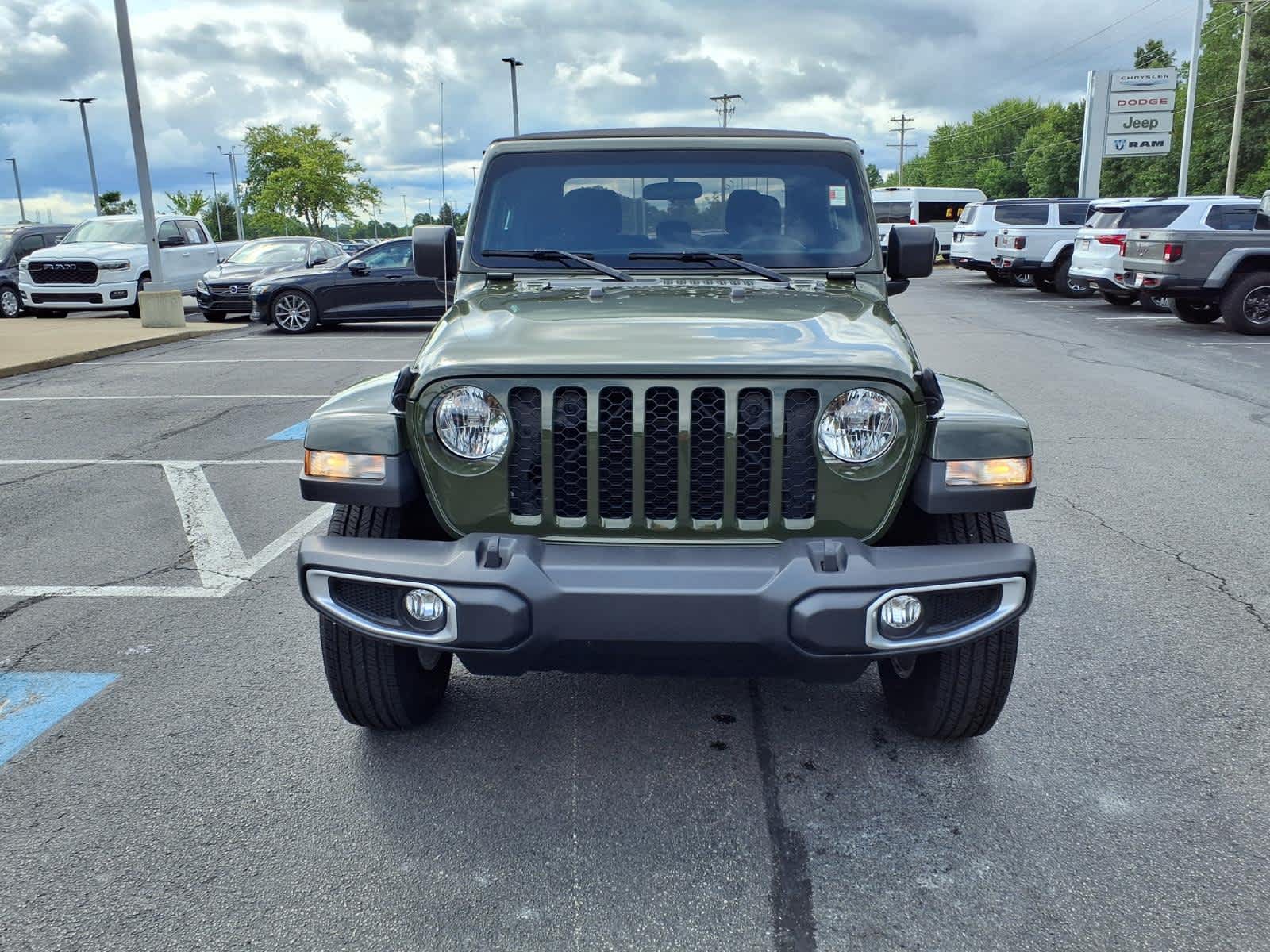 2023 Jeep Gladiator Sport S