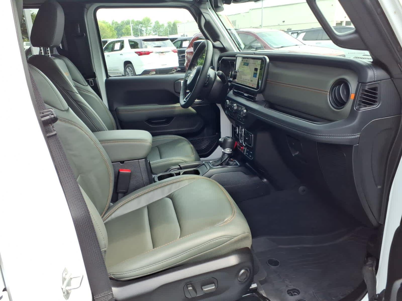 2025 Jeep Gladiator Mojave X