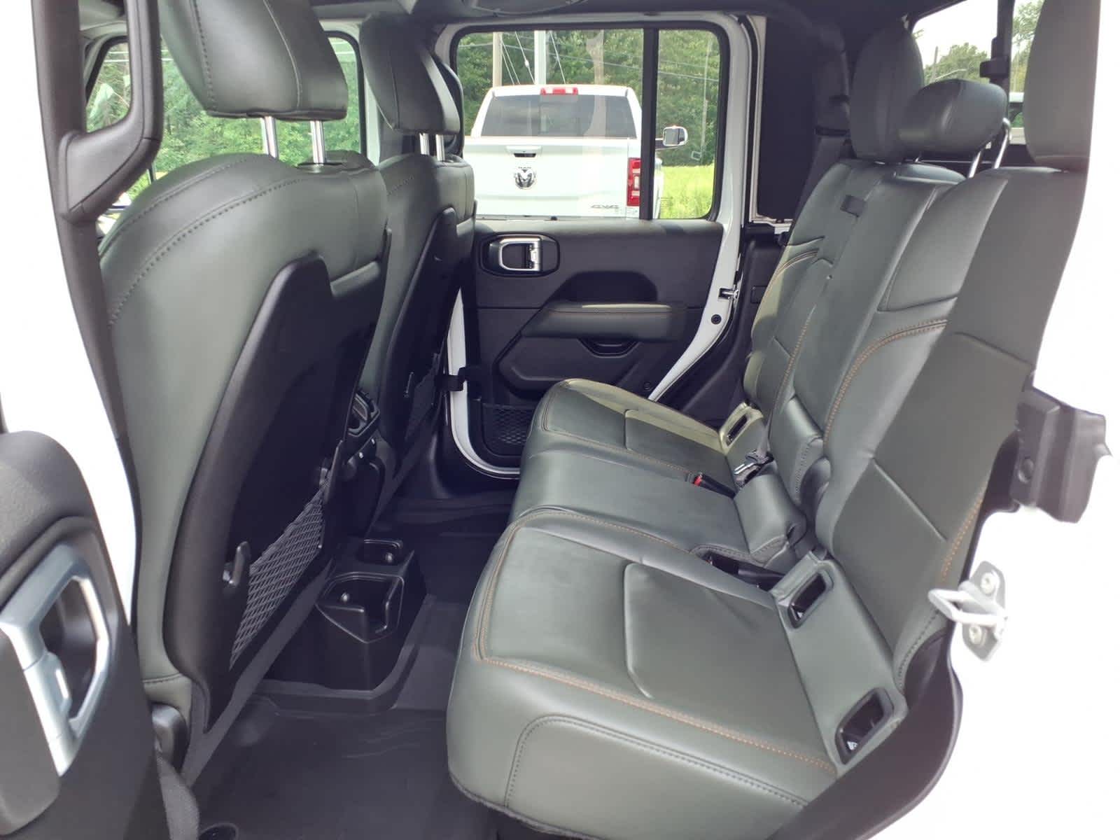 2025 Jeep Gladiator Mojave X