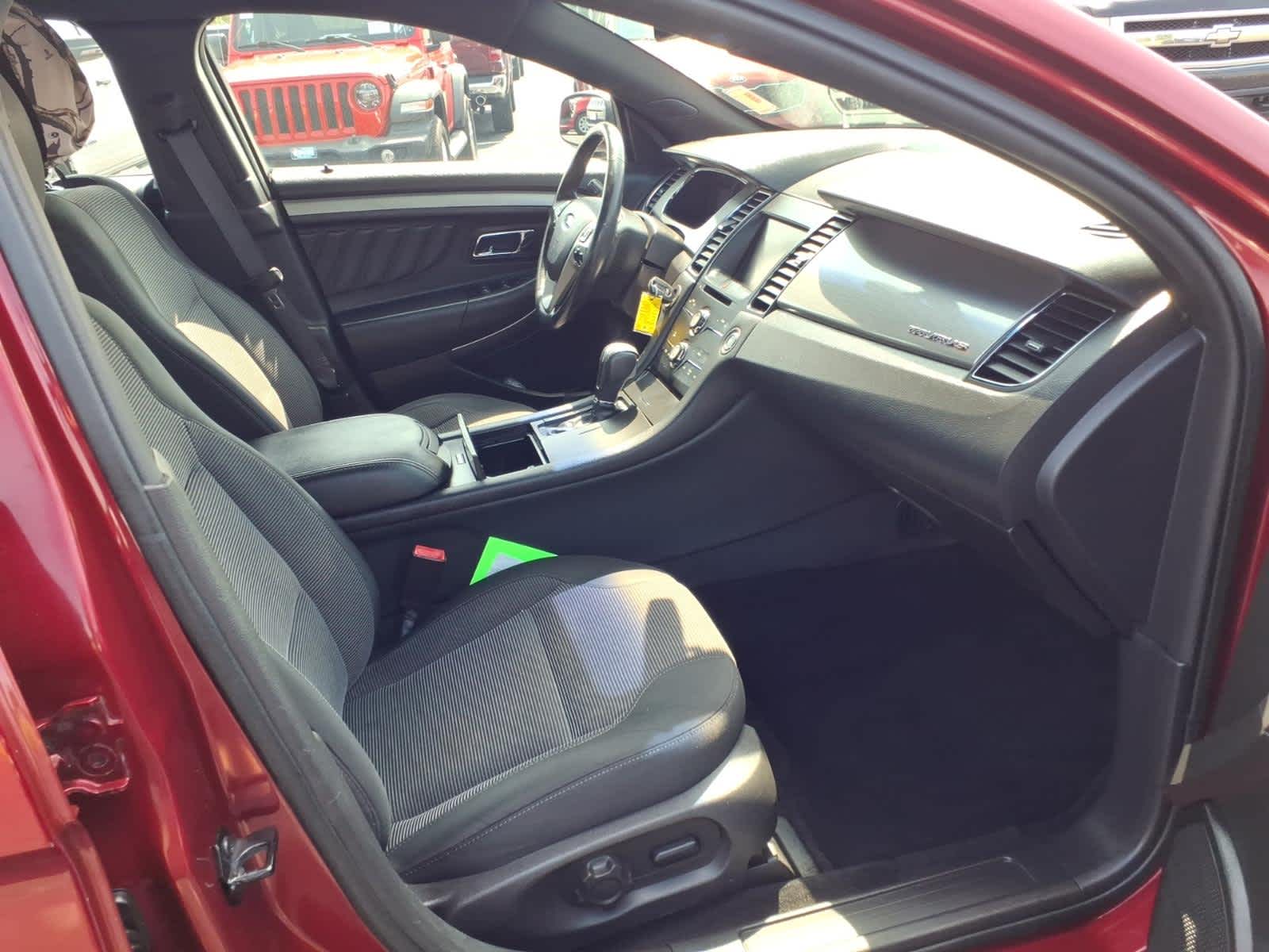 2013 Ford Taurus SEL