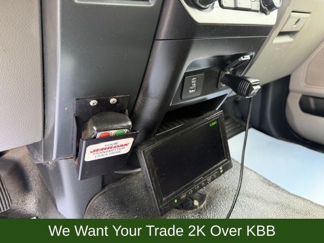 2022 Ford F-600SD XLT