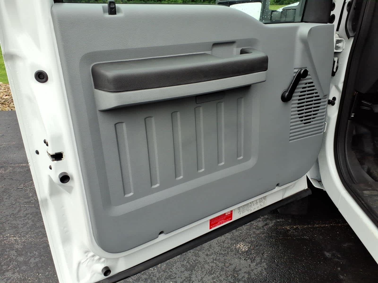 2015 Ford Super Duty F-550 DRW XL