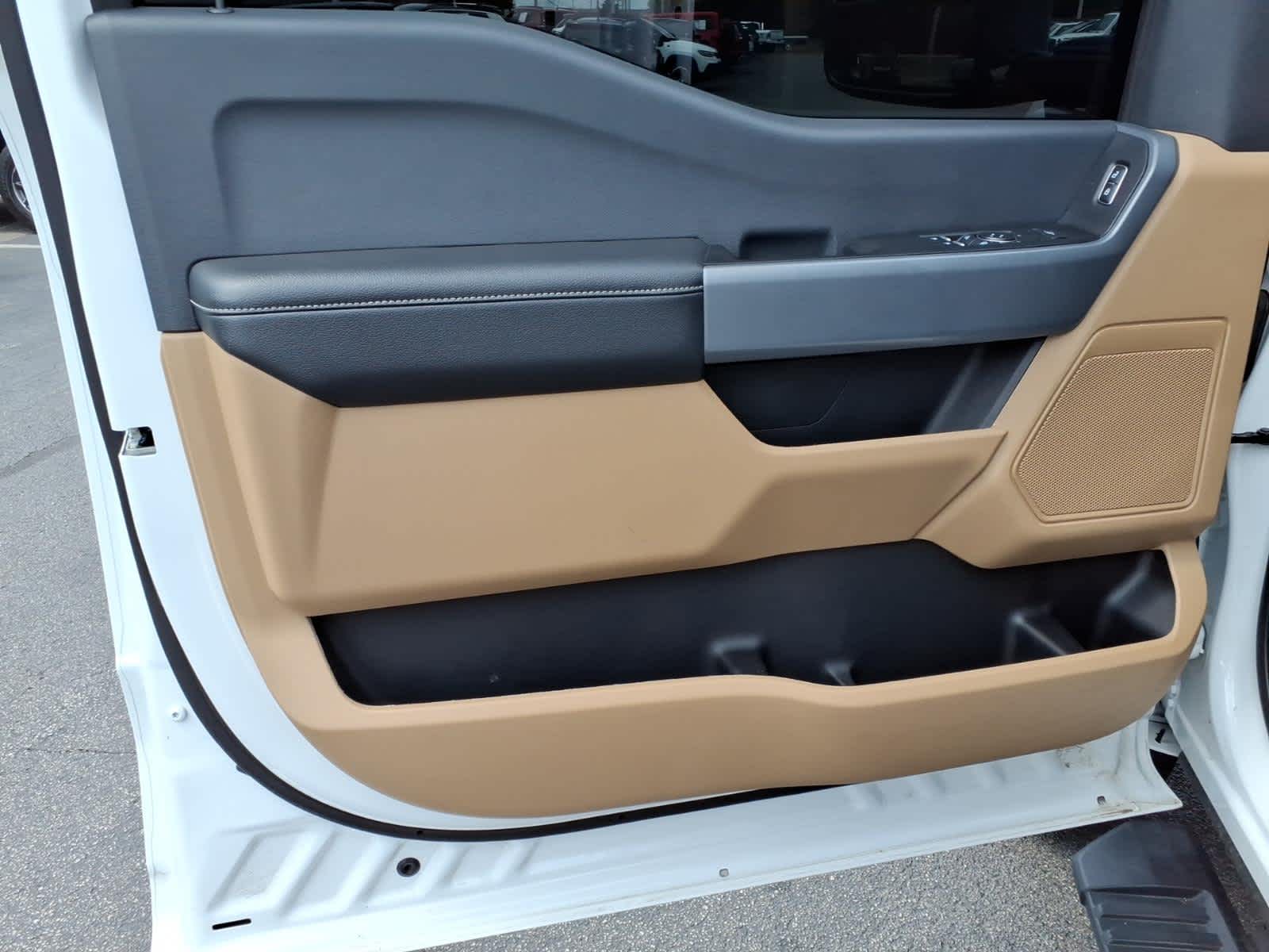 2024 Ford Super Duty F-350 SRW XLT