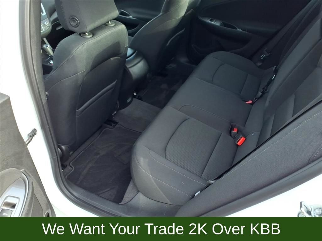 2017 Chevrolet Malibu LS 1FL