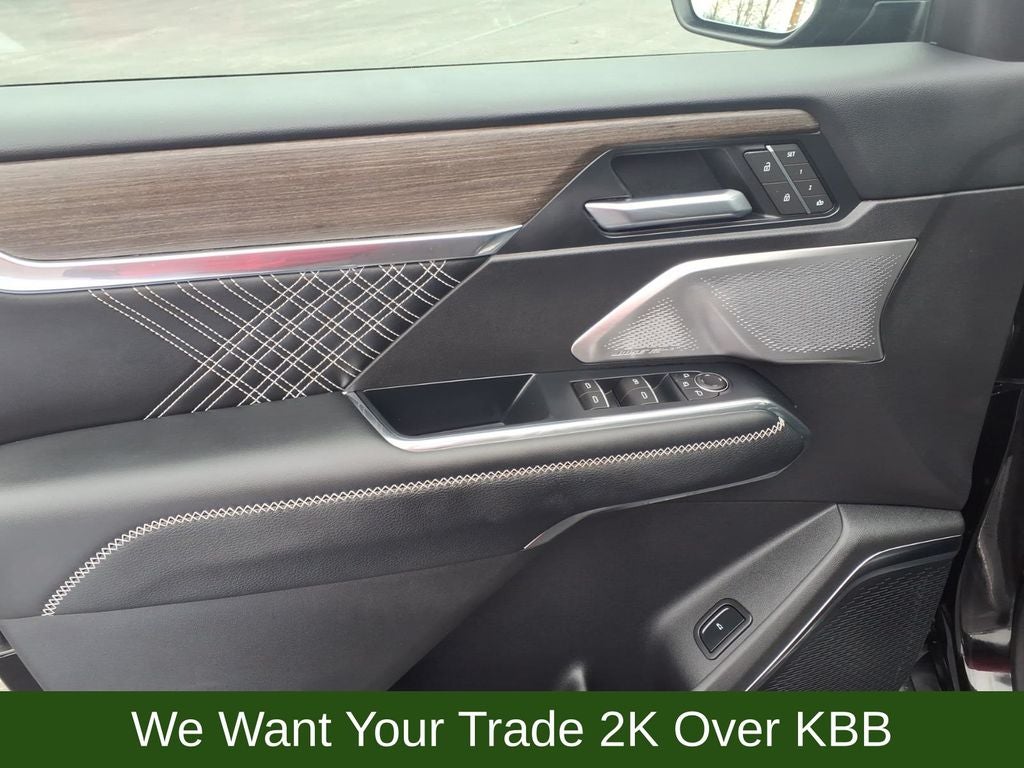 2025 GMC Acadia Denali