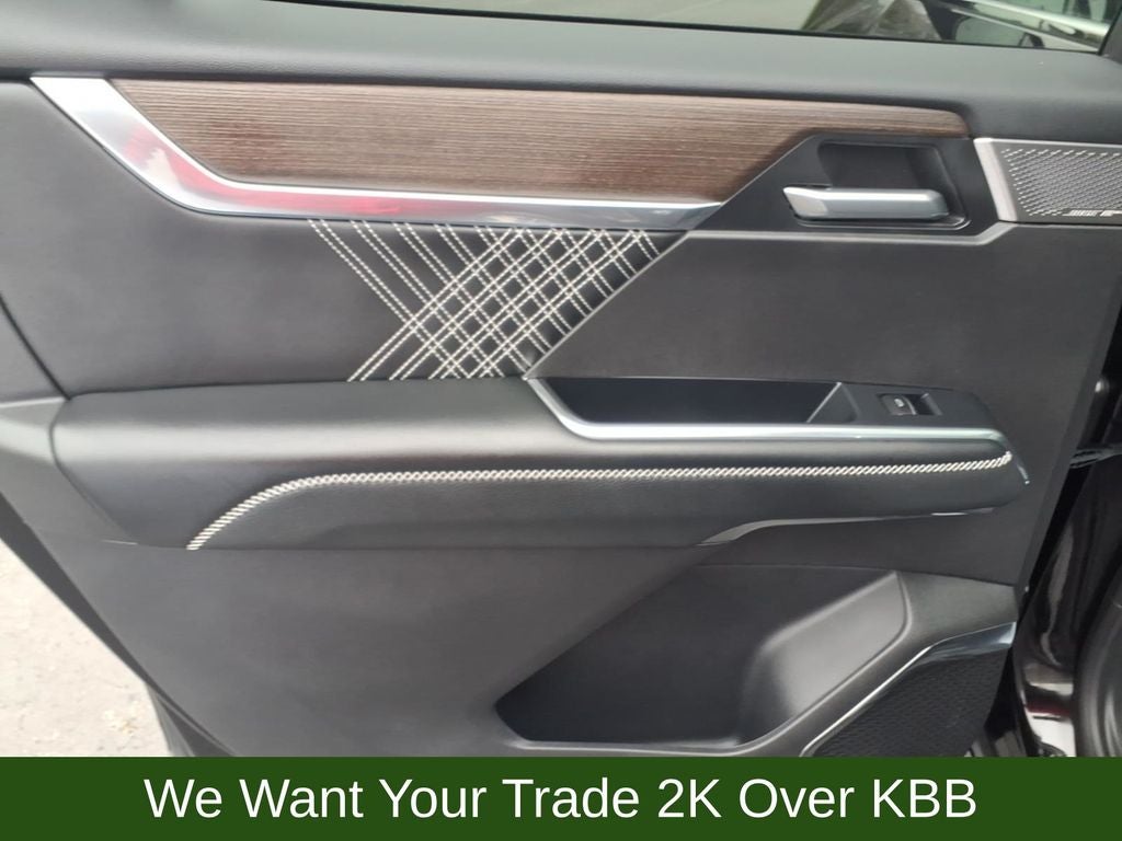 2025 GMC Acadia Denali