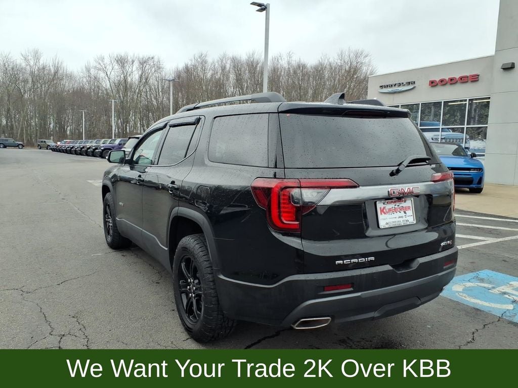 2023 GMC Acadia AT4