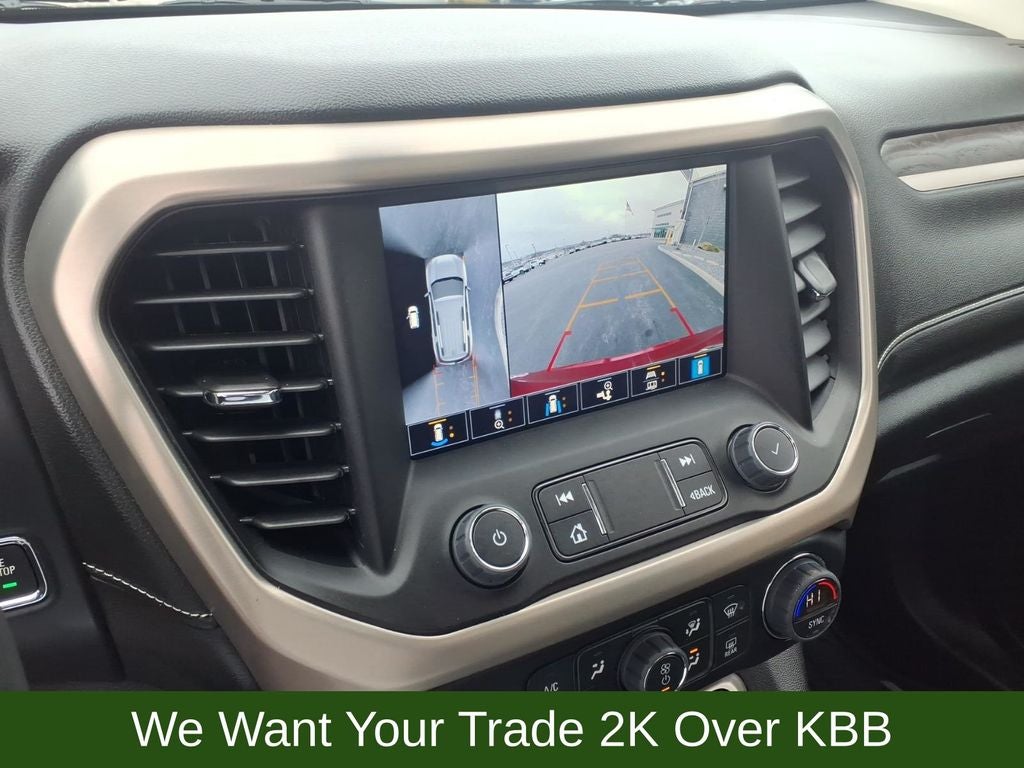 2023 GMC Acadia Denali