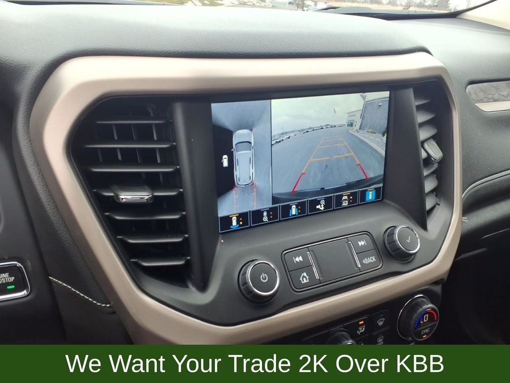 2023 GMC Acadia Denali