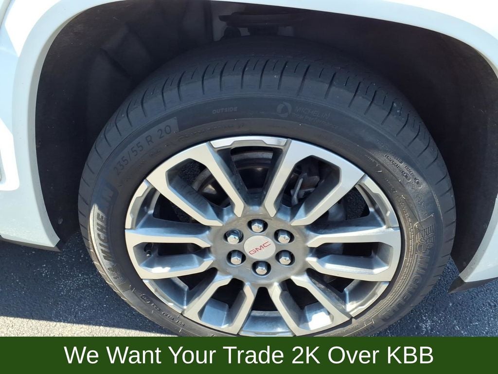 2023 GMC Acadia Denali