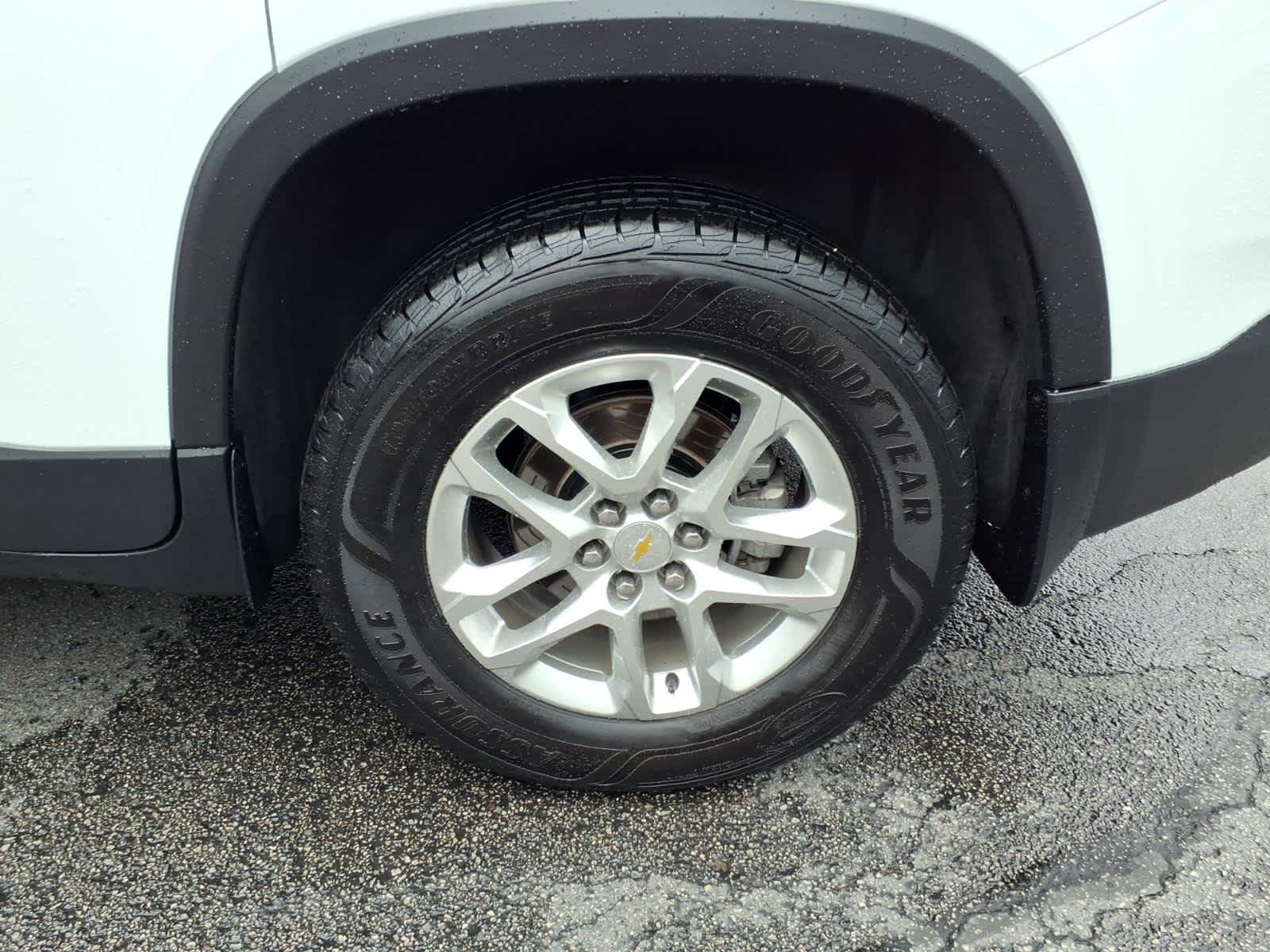 2020 Chevrolet Traverse LT Cloth