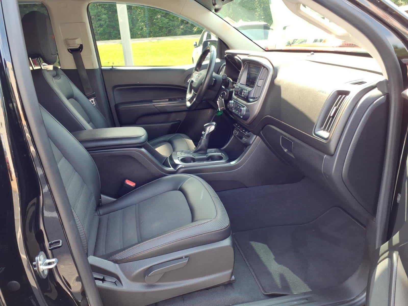 2022 GMC Canyon 4WD AT4 w/Cloth