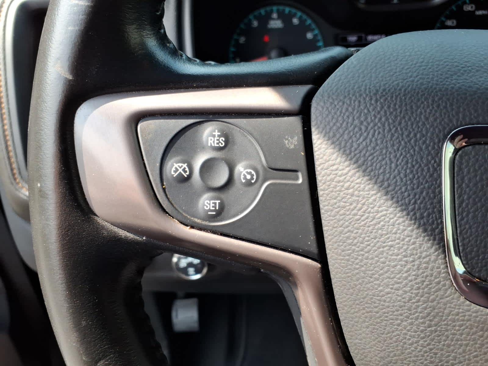 2022 GMC Canyon 4WD AT4 w/Cloth
