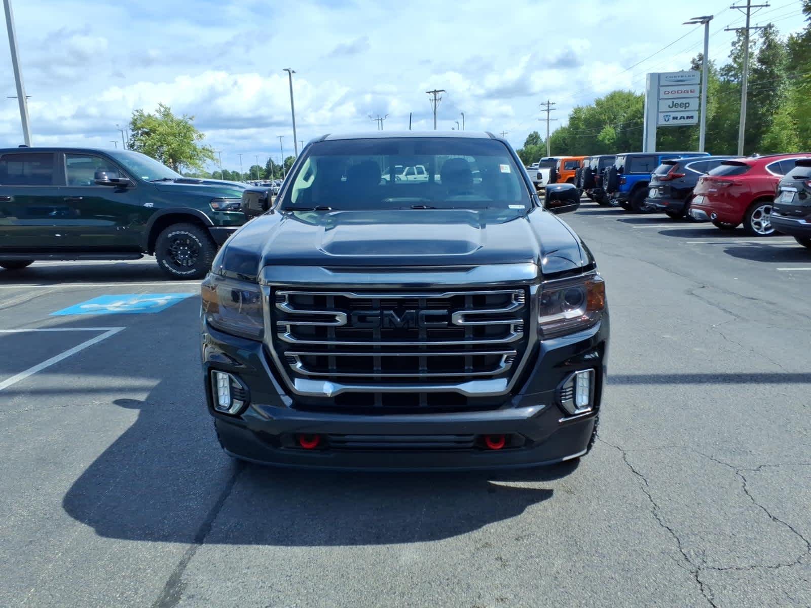 2022 GMC Canyon 4WD AT4 w/Cloth