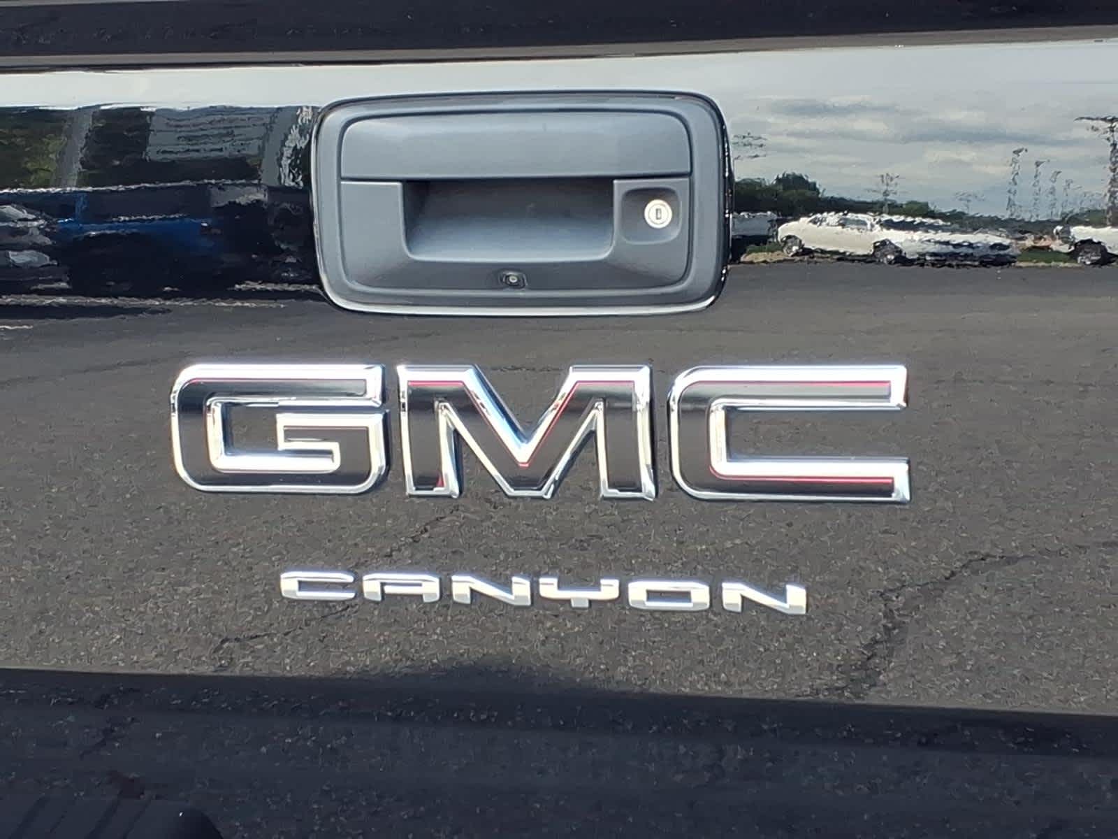 2022 GMC Canyon 4WD AT4 w/Cloth