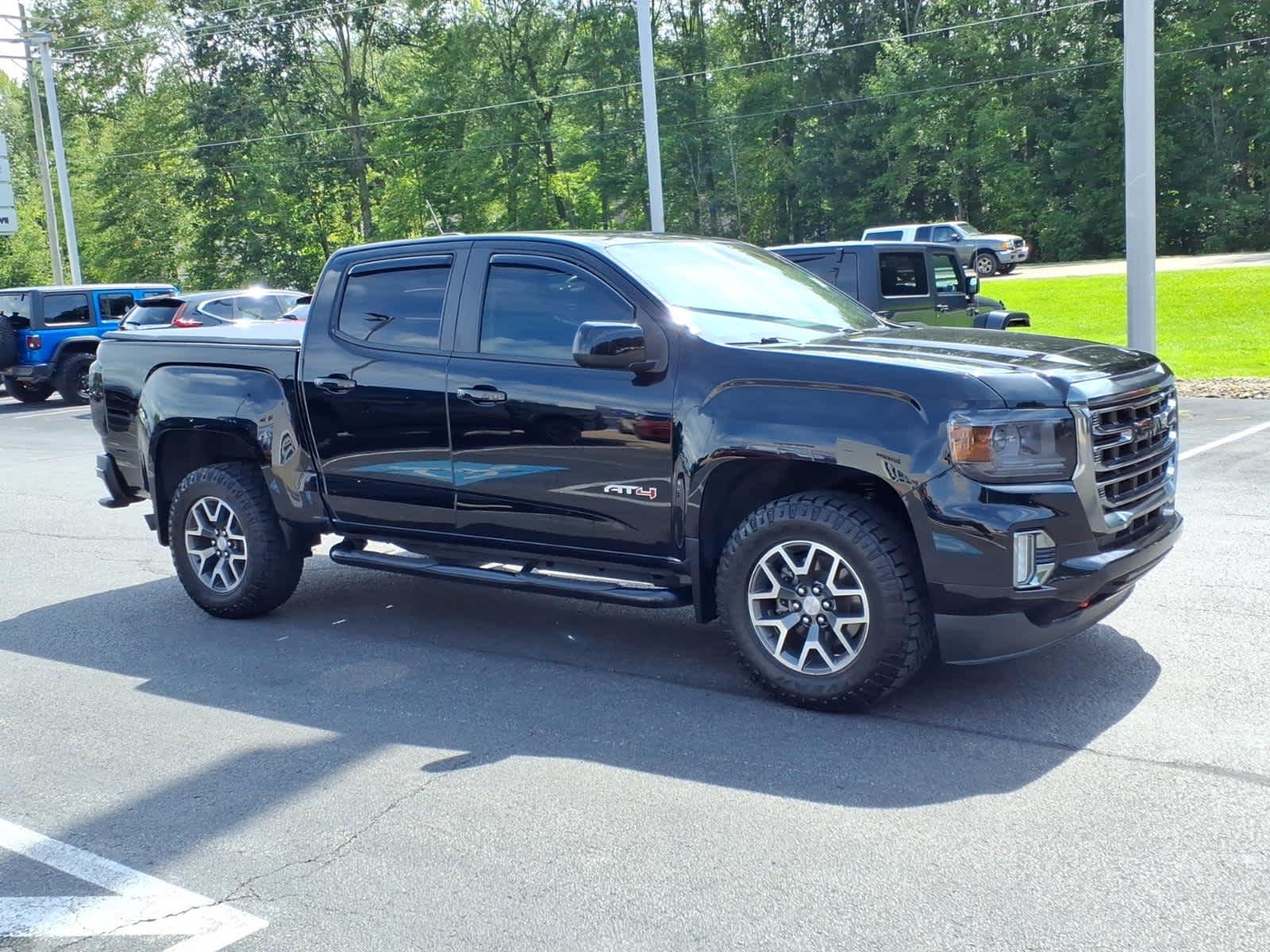 2022 GMC Canyon 4WD AT4 w/Cloth