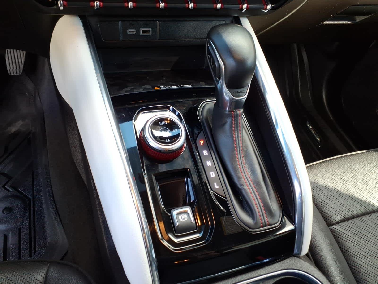 2024 GMC Canyon 4WD AT4X