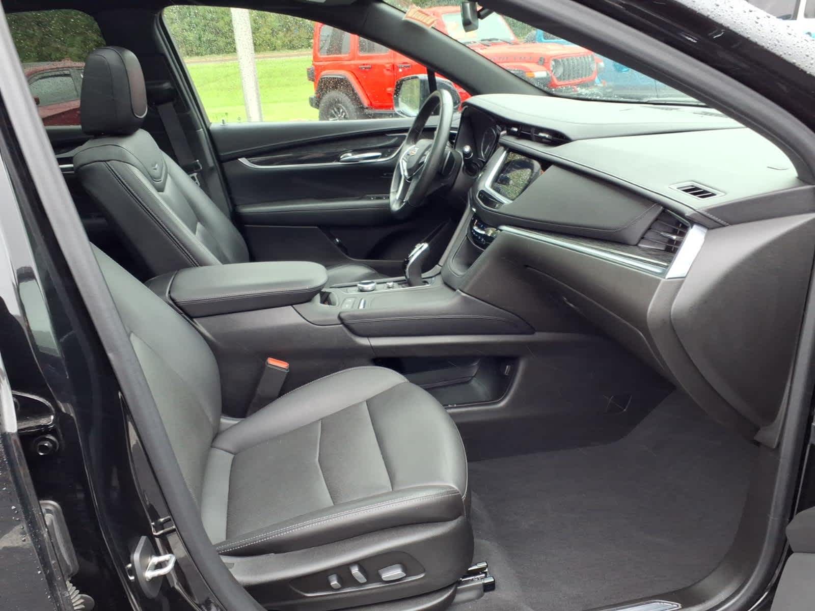 2022 Cadillac XT5 AWD Premium Luxury