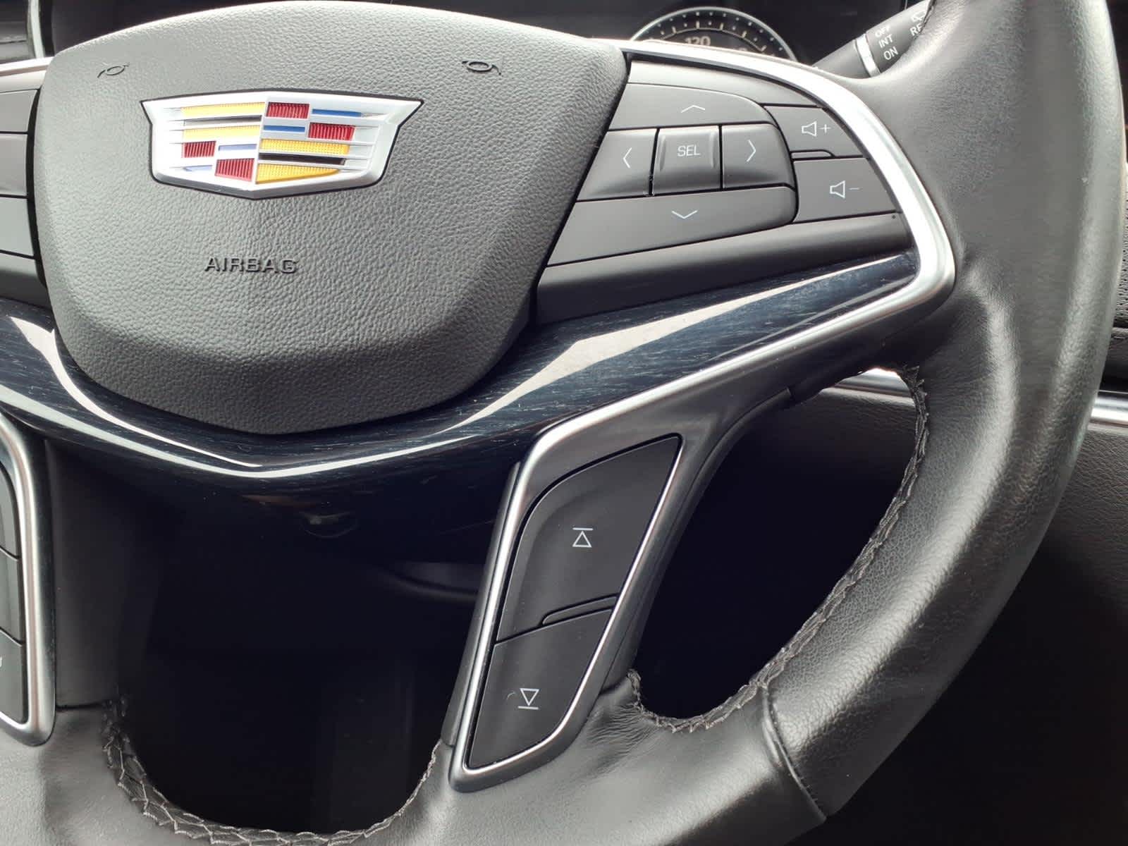 2022 Cadillac XT5 AWD Premium Luxury