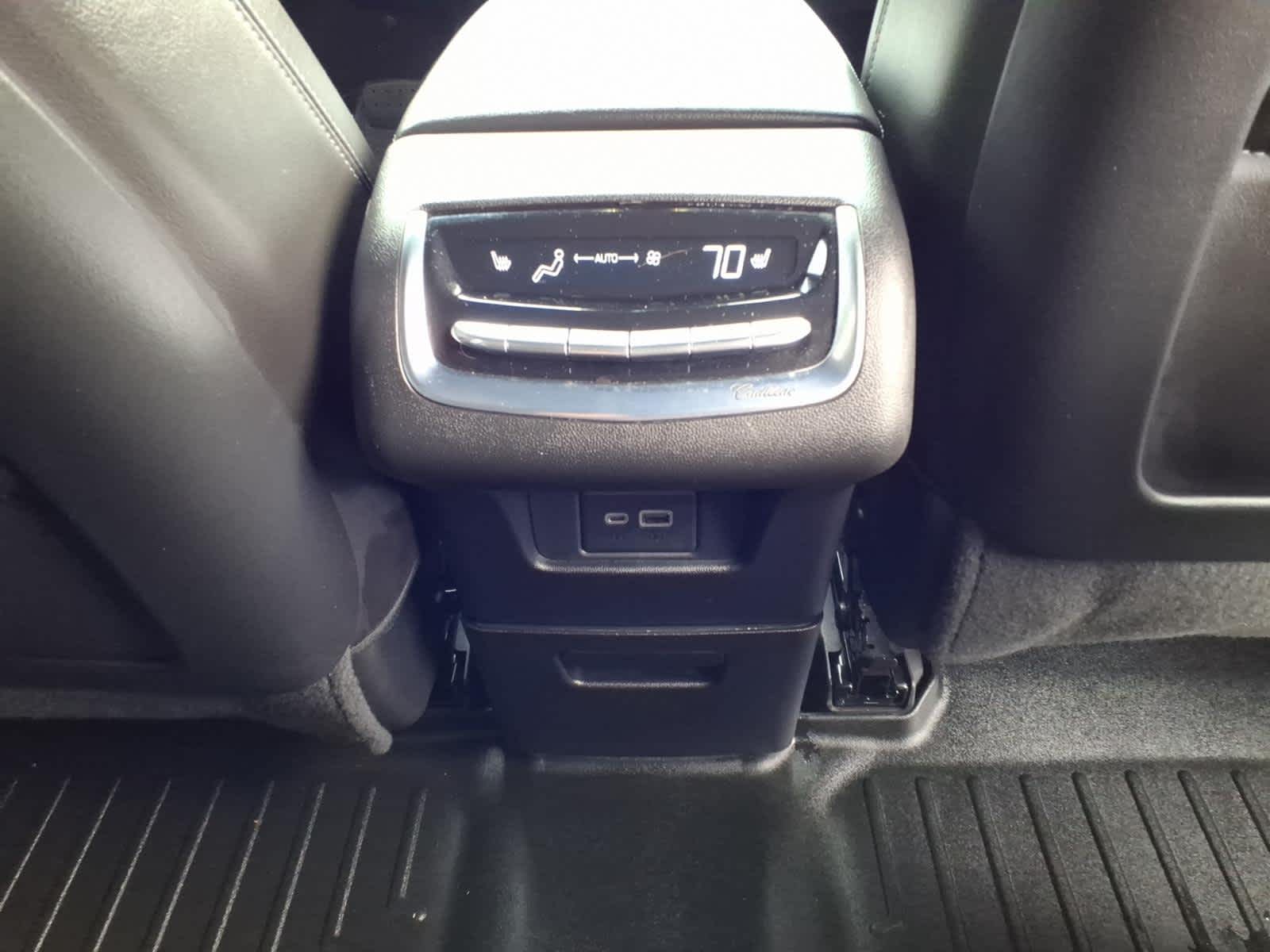 2023 Cadillac XT6 AWD Premium Luxury