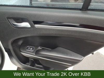 2023 Chrysler 300 Touring