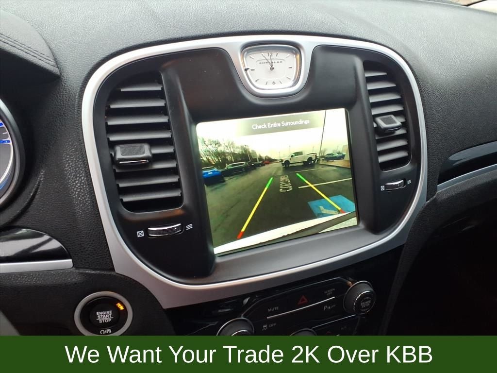 2023 Chrysler 300 Touring