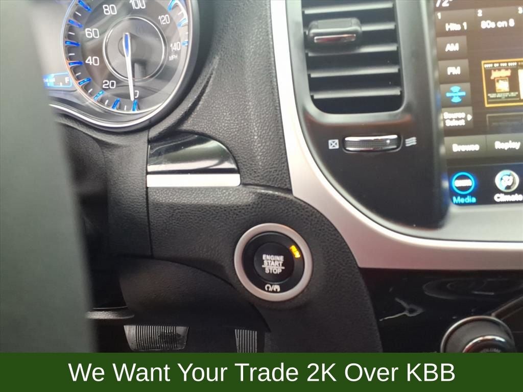 2023 Chrysler 300 Touring