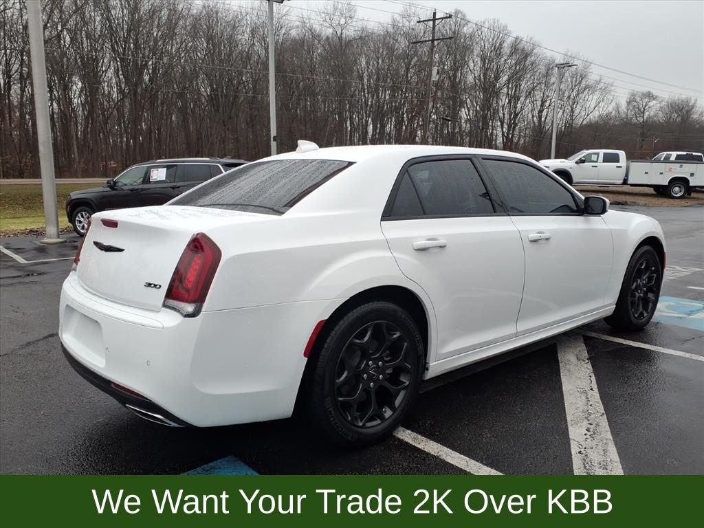 2023 Chrysler 300 Touring