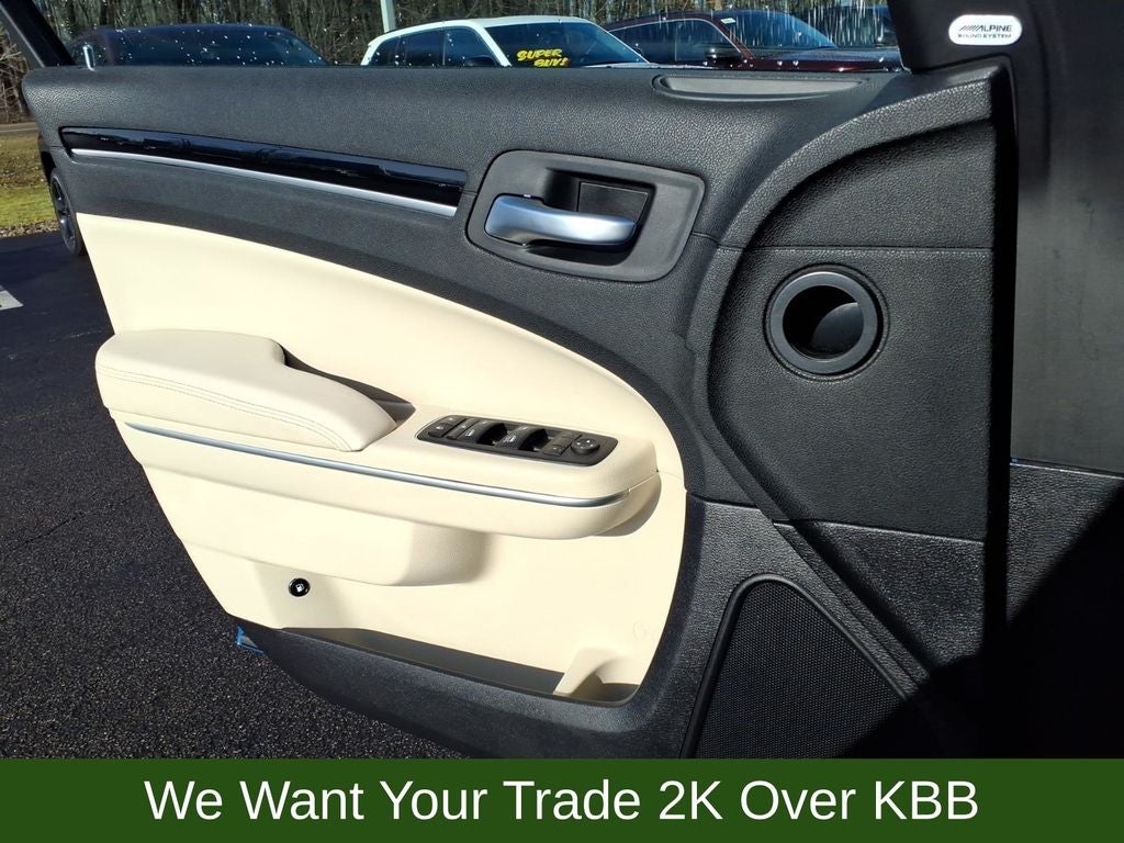 2023 Chrysler 300 Touring