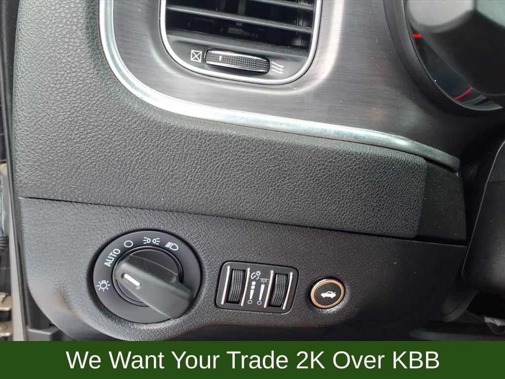 2016 Dodge Charger SE