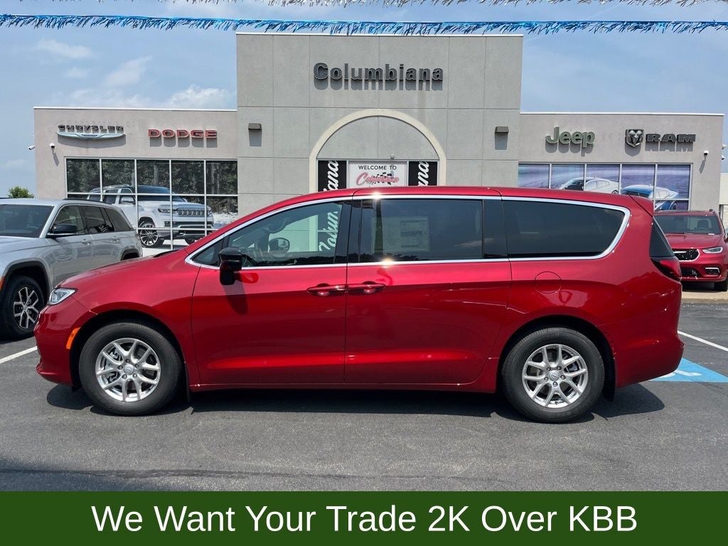 2025 Chrysler Pacifica Select