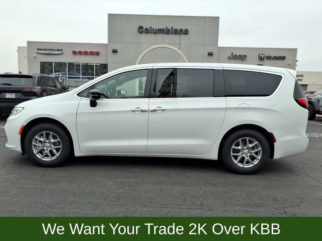 2026 Chrysler Pacifica Select